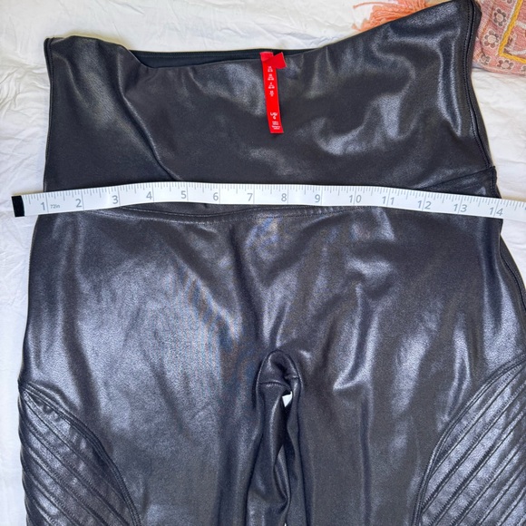 SPANX Faux Leather Moto Leggings - Black - Large‎ - Picture 10 of 10